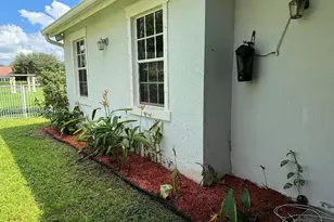 4762 Lakeside Terrace, Davie, FL 33314 - Photo 34