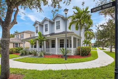 4762 Lakeside Ter, Davie, FL 33314 - Photo 2