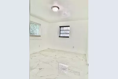 321 NE 170th St, North Miami Beach, FL 33162 - Photo 16