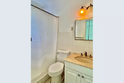 321 NE 170th St, North Miami Beach, FL 33162 - Photo 22