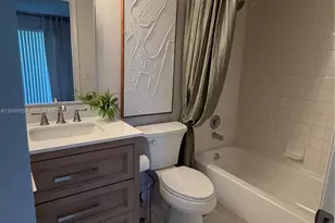 750 SW 133rd Terrace, Pembroke Pines, FL 33027 - Photo 6