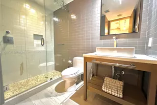 1700 Meridian Ave, Miami Beach, FL 33139 - Photo 20