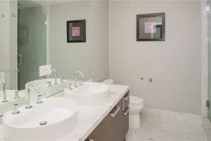 244 Biscayne Blvd, Miami, FL 33132 - Photo 14