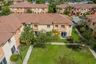 8922 SW 18th St, Miramar, FL 33025 - Photo 2