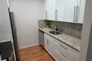 750 SW 133rd Terrace, Pembroke Pines, FL 33027 - Photo 6