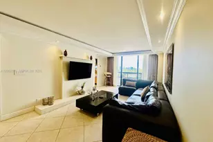 2555 Collins Ave, Miami Beach, FL 33140 - Photo 6