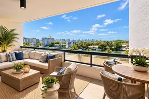 2555 Collins Ave, Miami Beach, FL 33140 - Photo 2