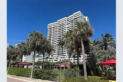 2555 Collins Ave #704, Miami Beach, FL 33140 - Photo 12