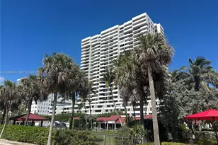 2555 Collins Ave, Miami Beach, FL 33140 - Photo 12