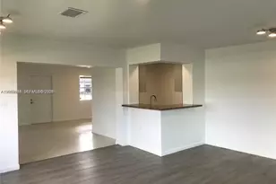 17940 NW 85th Ave, Hialeah, FL 33015 - Photo 8