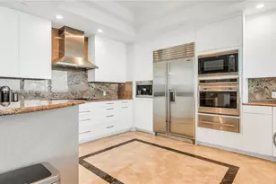 10295 Collins Ave, Bal Harbour, FL 33154 - Photo 16