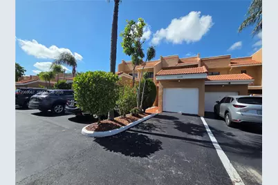 12025 S Las Palmas Dr #12025, Pembroke Pines, FL 33025 - Photo 2