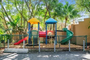 19999 E Country Club Dr, Aventura, FL 33180 - Photo 48