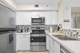 19999 E Country Club Dr, Aventura, FL 33180 - Photo 12