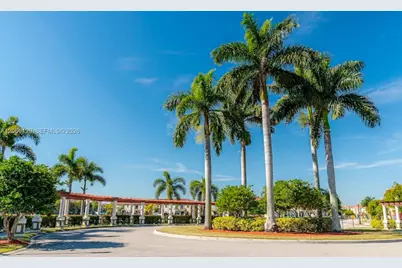 607 NE 35th Ave #607, Homestead, FL 33033 - Photo 1
