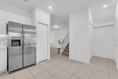 12613 NW 23rd Pl, Miami, FL 33167 - Photo 4