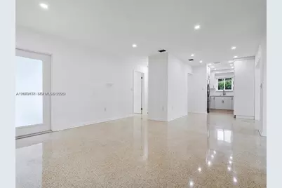 17320 NW 80th Ave, Hialeah, FL 33015 - Photo 8