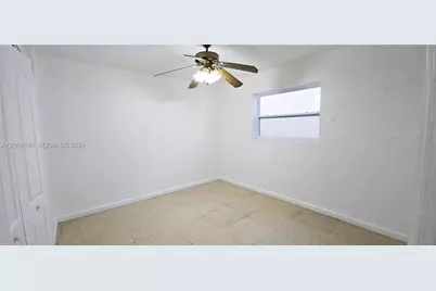 718 SE 8th St #6, Hialeah, FL 33010 - Photo 4