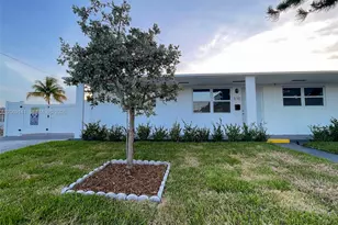 510 NE 4th Ave, Hallandale Beach, FL 33009 - Photo 2