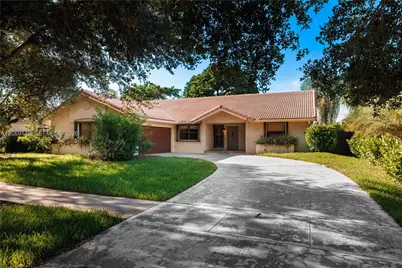 15821 Huntridge Rd, Davie, FL 33331 - Photo 2