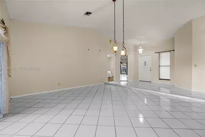 15821 Huntridge Rd, Davie, FL 33331 - Photo 10