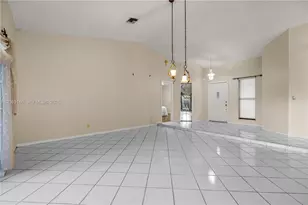 15821 Huntridge Rd, Davie, FL 33331 - Photo 10