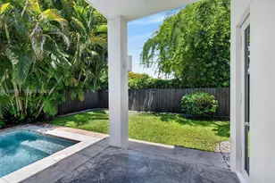 745 SW 22nd Rd, Miami, FL 33129 - Photo 22