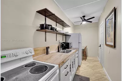 31 NE 53rd St, Miami, FL 33137 - Photo 22