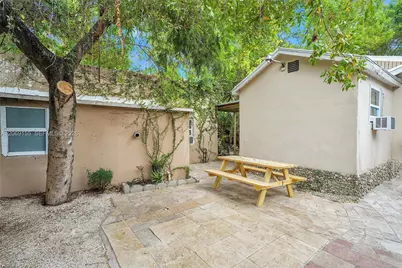 31 NE 53rd St, Miami, FL 33137 - Photo 20