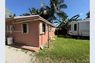 8044 NW 1st Pl, Miami, FL 33150 - Photo 10