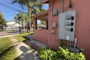 8044 NW 1st Pl, Miami, FL 33150 - Photo 4