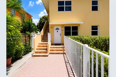 985 SW 10th St #2, Miami, FL 33130 - Photo 2
