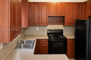 2528 SE 14th Ave, Homestead, FL 33035 - Photo 4