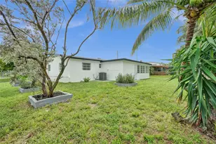1220 NE 8th St, Pompano Beach, FL 33060 - Photo 34
