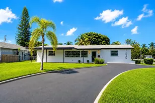 1220 NE 8th St, Pompano Beach, FL 33060 - Photo 2