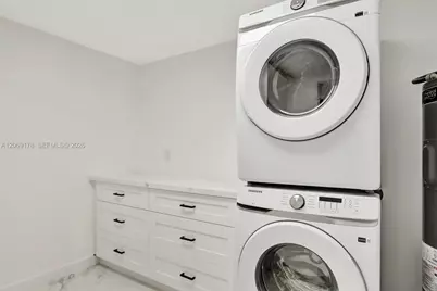 1220 NE 8th St, Pompano Beach, FL 33060 - Photo 16