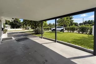 1220 NE 8th St, Pompano Beach, FL 33060 - Photo 32