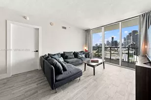 1750 N Bayshore Dr, Miami, FL 33132 - Photo 6