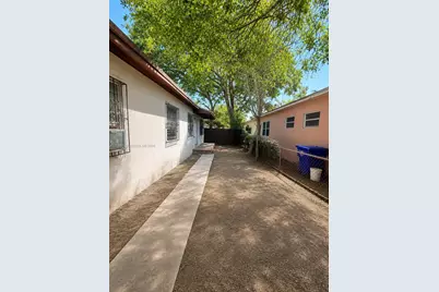 112 NE 63rd St #112, Miami, FL 33138 - Photo 2