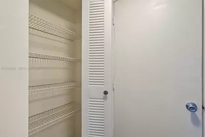 915 8th St #102, Miami Beach, FL 33139 - Photo 18