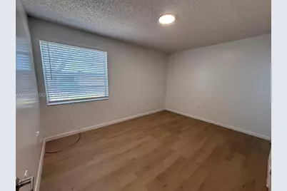 11505 NW 22nd Ave #102, Miami, FL 33167 - Photo 6