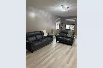 4926 NW 57th Ct, Tamarac, FL 33319 - Photo 8