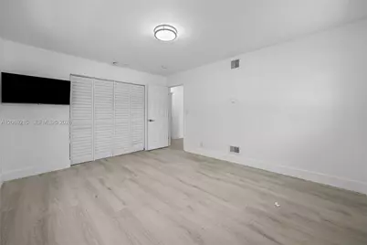 230 NE 2nd Pl, Dania Beach, FL 33004 - Photo 22