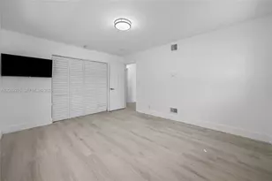 230 NE 2nd Pl, Dania Beach, FL 33004 - Photo 22