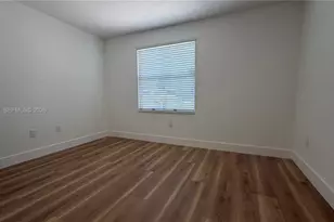 19089 NW 23rd Ct, Pembroke Pines, FL 33029 - Photo 8