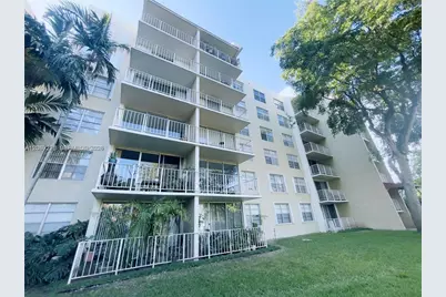 [Address not provided], Miami, FL 33176 - Photo 1