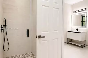 15951 NW 79th Ct, Miami Lakes, FL 33016 - Photo 24