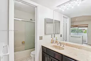 390 NW 86th Pl, Miami, FL 33126 - Photo 34