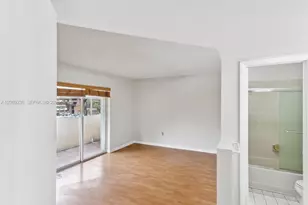 390 NW 86th Pl, Miami, FL 33126 - Photo 30