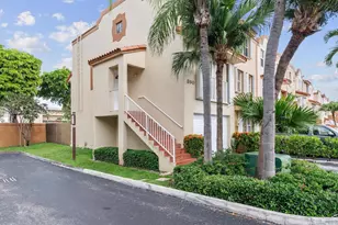 390 NW 86th Pl, Miami, FL 33126 - Photo 2